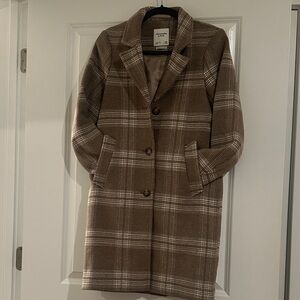 Abercrombie & Fitch Oatmeal & White Plaid Dad Coat